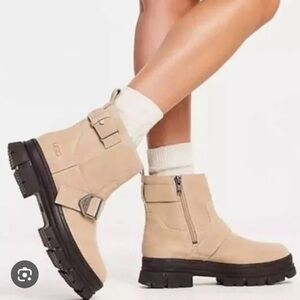 UGG Ashton short waterproof boots in sand